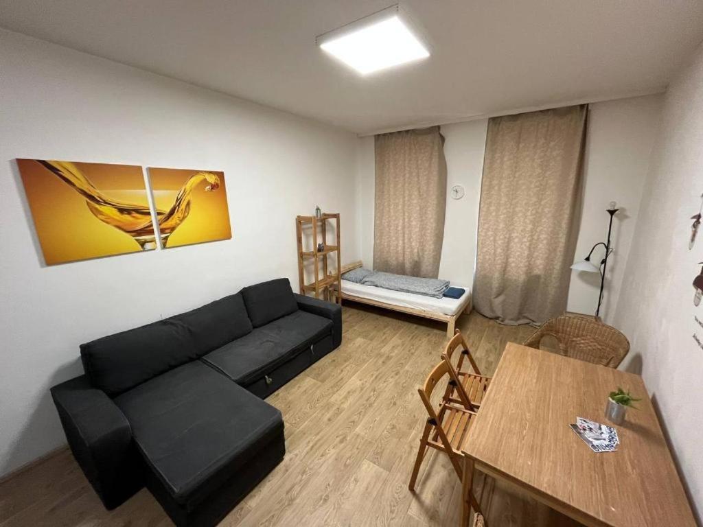 Apartments Near The Center With Privat Parking Brno Exterior foto